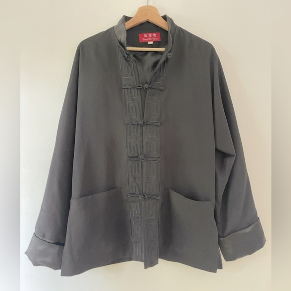 Vintage Jackets & Blazers - Vintage Black Mandarin Collar Embroidered Jacket with Frog Closures size XL